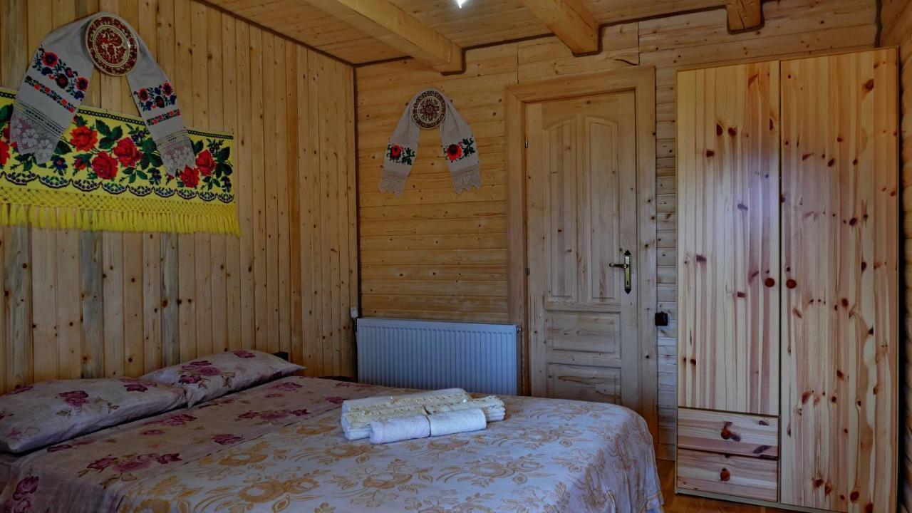 Pensiunea Lore&Sara Satu Sugatag Zewnętrze zdjęcie